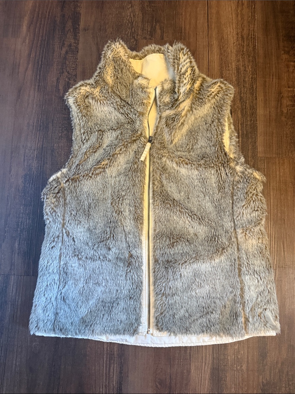 Women’s Reversible Fur Gap Vest